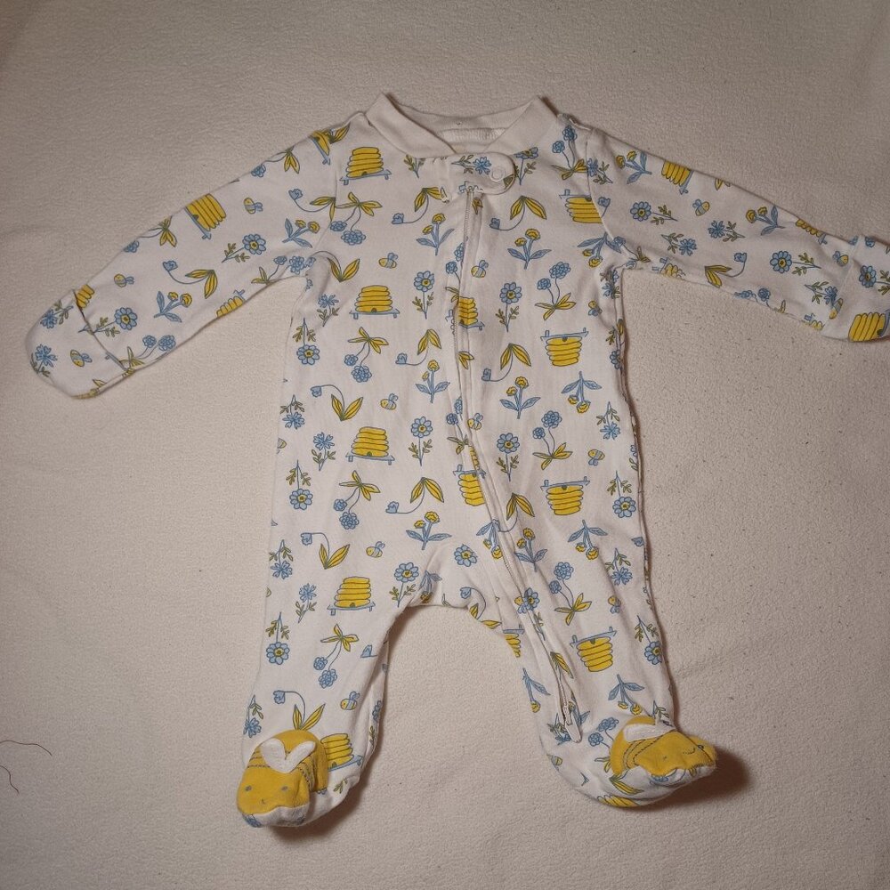 Carter's Newborn onesie-Beehive